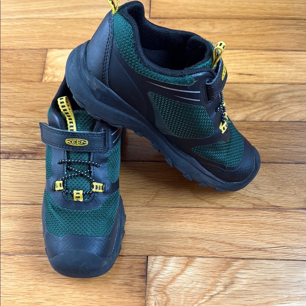 KEEN Kids Green and Black Outdoor Hiking Shoes 13